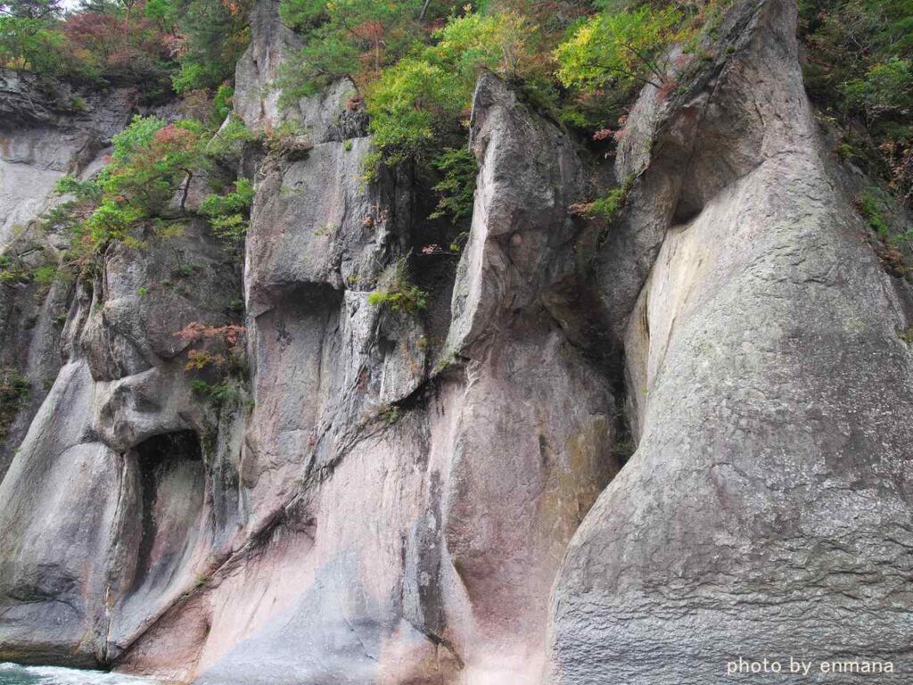 吹割渓谷のはんにゃ岩